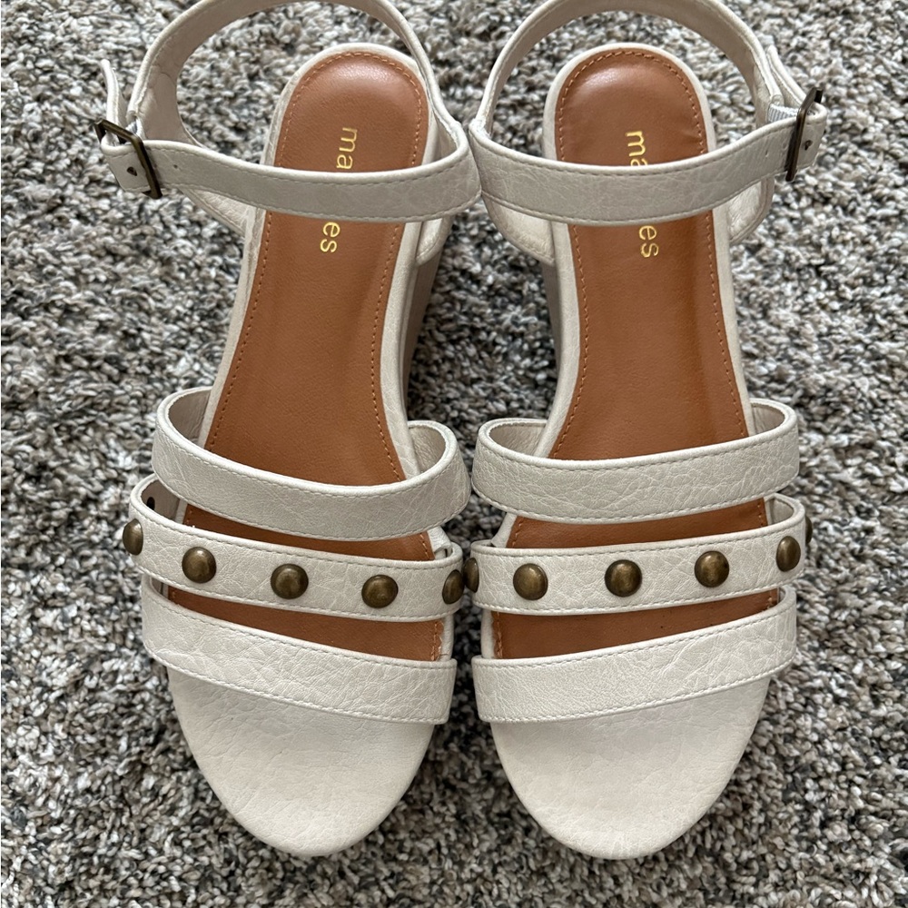 Maurice’s White Strappy Platform Sandals
